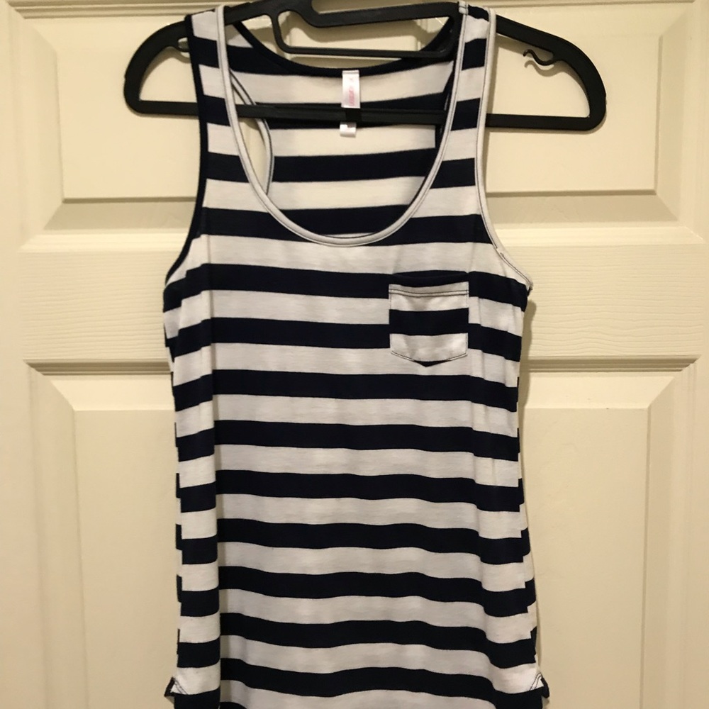 🌈Blue and white stripped tank